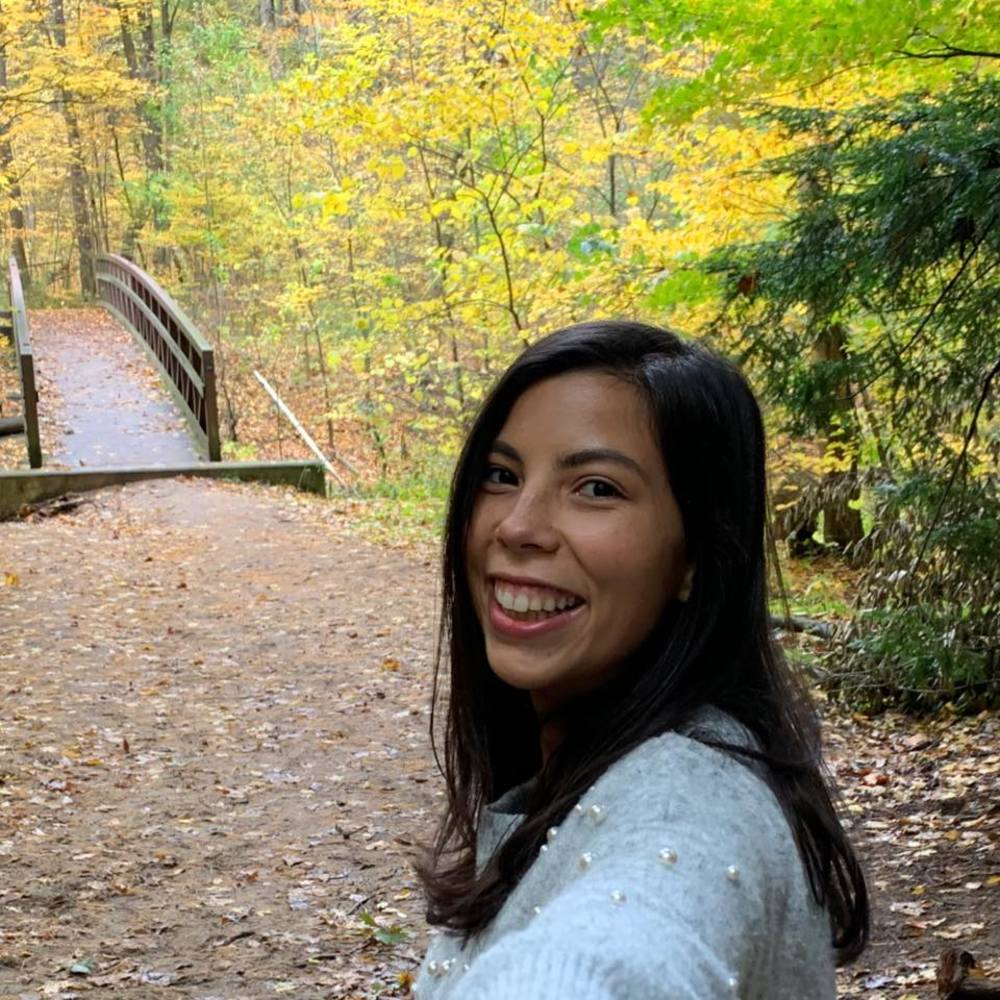 Meet your Posher, Paola